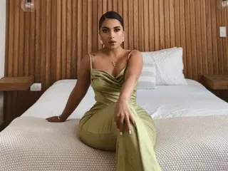 JenniferWindsors  live sex cam
