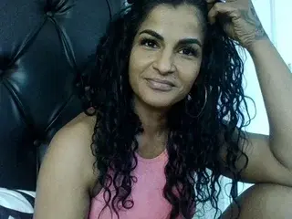 Indiansavage  live sex cam