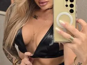 AmiraBelle  live sex cam