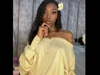 MilanCartier  live sex cam