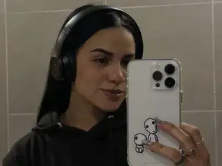 ScarletClark  live sex cam