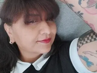 Lovely_Mia2026  live sex cam