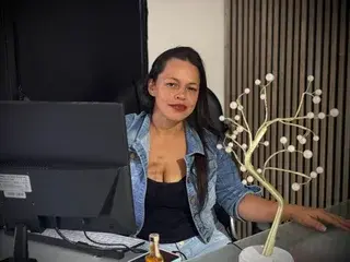 Silvanainferno  live sex cam