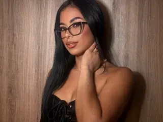 AishaVelvet  live sex cam
