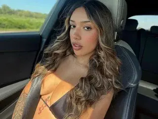 AliceHarriss  live sex cam