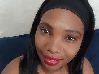 SexyBella4u  live sex cam