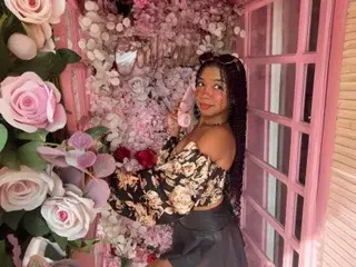 HaydenBaez  live sex cam