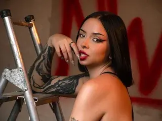 NaiaWhisper  live sex cam