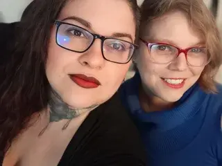 Mistressmara_sumleah_bdsm  live sex cam