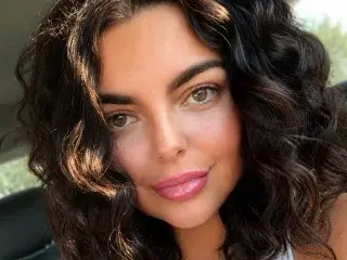 Xx_KissAndTease  live sex cam