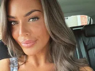 ZaraLouiseXX  live sex cam