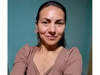 AdeleHawkins  live sex cam