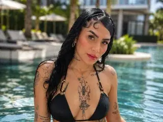 AlannaaWild  live sex cam