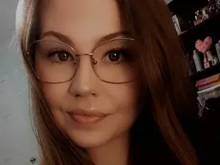 BigtitsChrissy  live sex cam