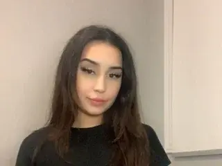 Vanessaxoxo2022  live sex cam