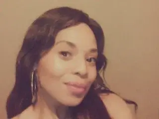 BlowJobBitchxx  live sex cam