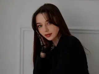 Dinara_Betri  live sex cam