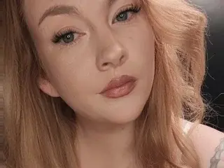 TattooedHousewife  live sex cam