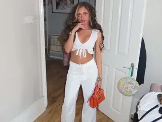Amira_ayah  live sex cam