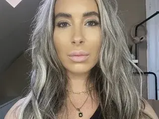 Femdomdixon  live sex cam