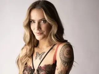 LavenderLiv18  live sex cam