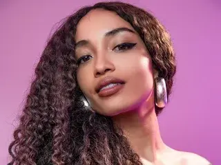 Mia_love111  live sex cam