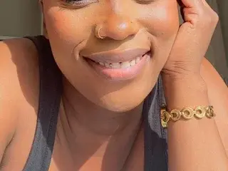 LaToyah  live sex cam