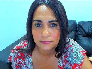 Alysonyummy  live sex cam