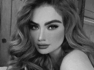 Gabriel118  live sex cam