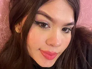 IsabellaBlow  live sex cam