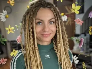 EshleyAlwaysFit  live sex cam