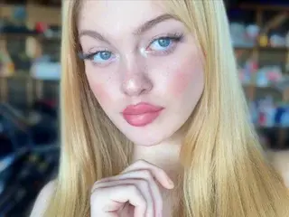 Imolivia  live sex cam