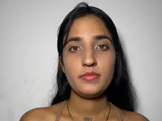 Lahlov  live sex cam
