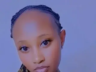 Pretyetsy  live sex cam