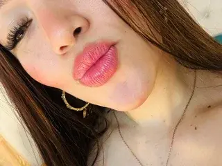 SashaDurante  live sex cam