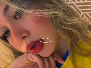 SashaDurante  live sex cam