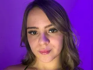 Cherry_Rous  live sex cam