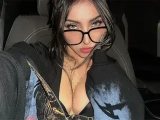 Julieta_Rossett  live sex cam