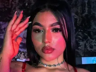 Marilyn_Rouge  live sex cam