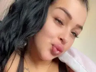 BootyTeenBellax  live sex cam