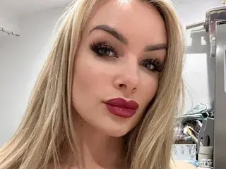 Pennylee92  live sex cam