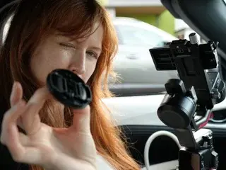 Honeyumtoast  live sex cam