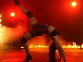 LadyAgata  live sex cam