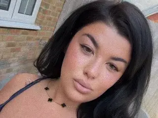 MissSerenaX  live sex cam
