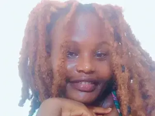 Petite_me  live sex cam