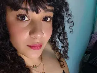 Kira_bliss69  live sex cam