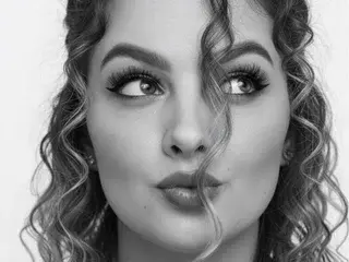 Lovemen2009  live sex cam