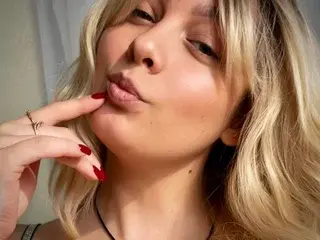 Lovemen2009  live sex cam