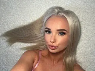 ChelseaBlondeUK  live sex cam