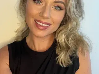 KateDivine69  live sex cam
